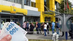 Sabah 08.30'da PTT Gişelerinde Kuyruk Başladı TC Kimlik Sonu 0-2-4-6-8 Olanlar Sırayla Alıyor İşte Saat Saat Ödeme Takvimi